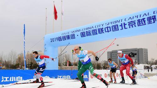 滑雪裁判员打分技巧（掌握评分关键点，提高裁判水平）