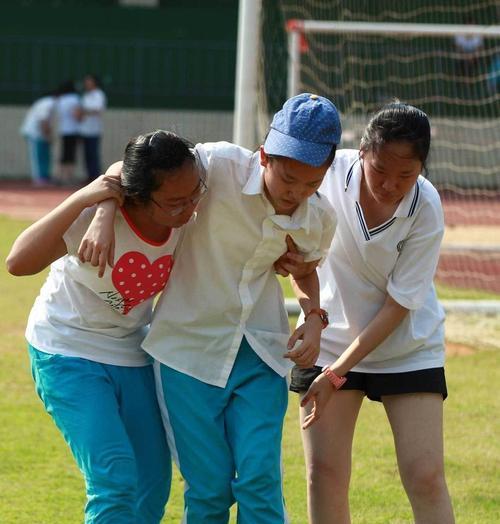 初中女子800米跑步技巧总结（从起跑到终点）