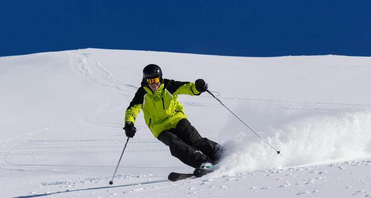 高山滑雪小回转入门技巧（零基础新手如何快速掌握）