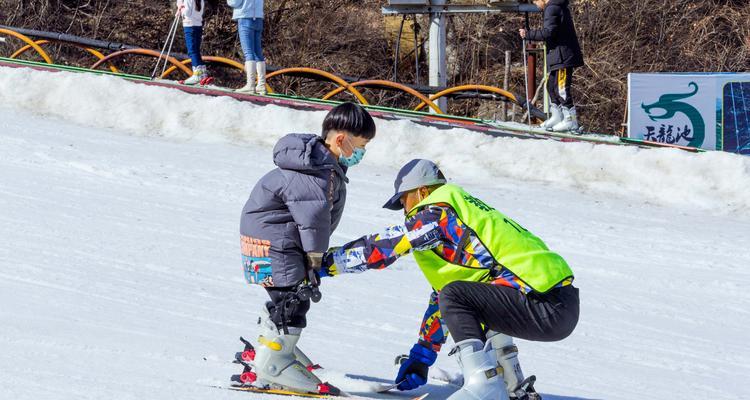 初学滑雪实用技巧（从入门到初级）